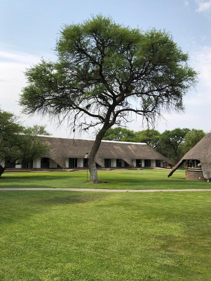 Okahandja Country Hotel Ngoại thất bức ảnh