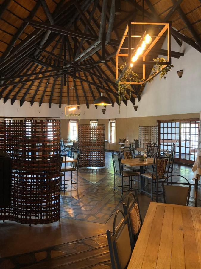 Okahandja Country Hotel Ngoại thất bức ảnh