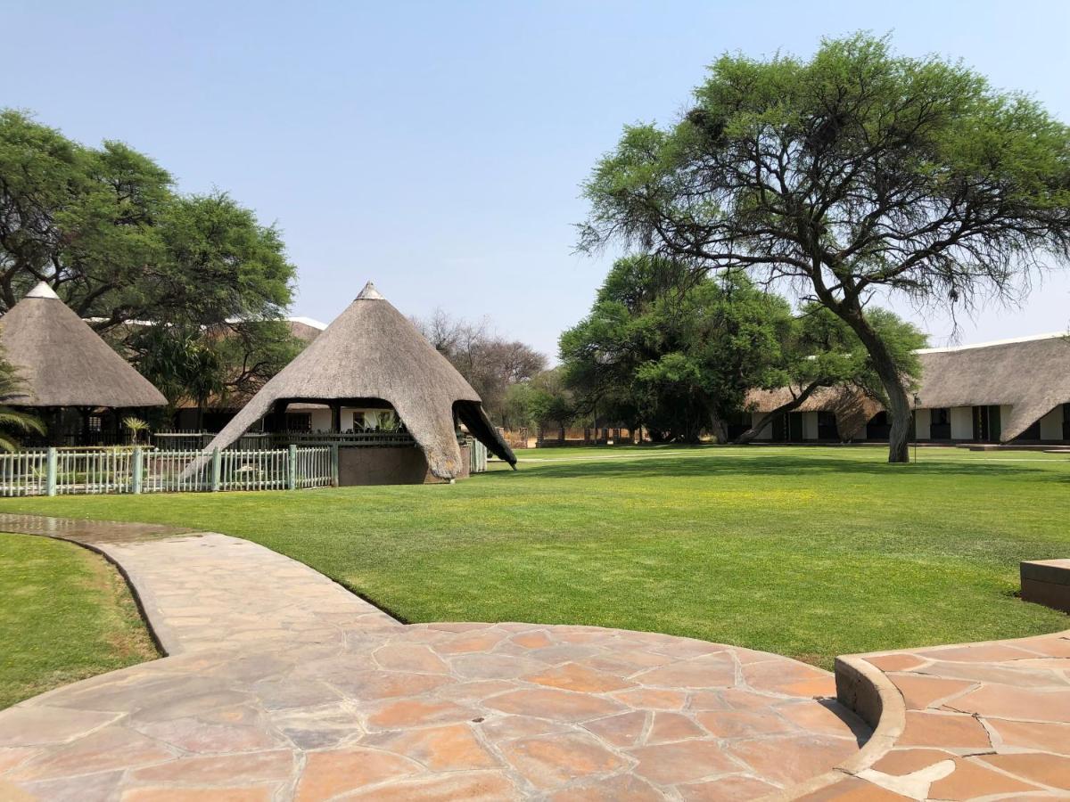 Okahandja Country Hotel Ngoại thất bức ảnh