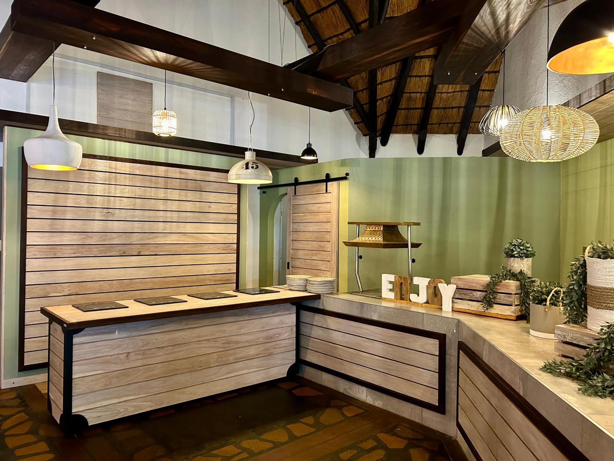Okahandja Country Hotel Ngoại thất bức ảnh
