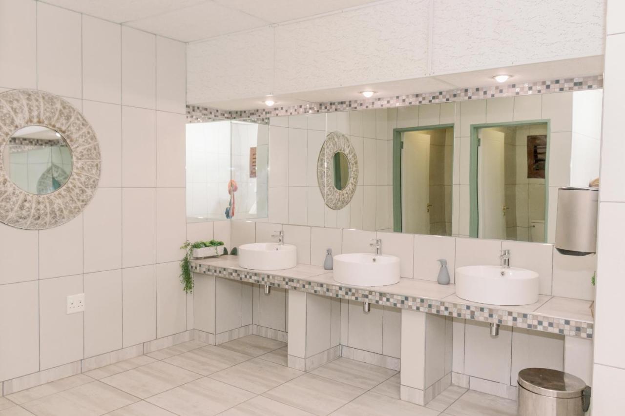 Okahandja Country Hotel Ngoại thất bức ảnh