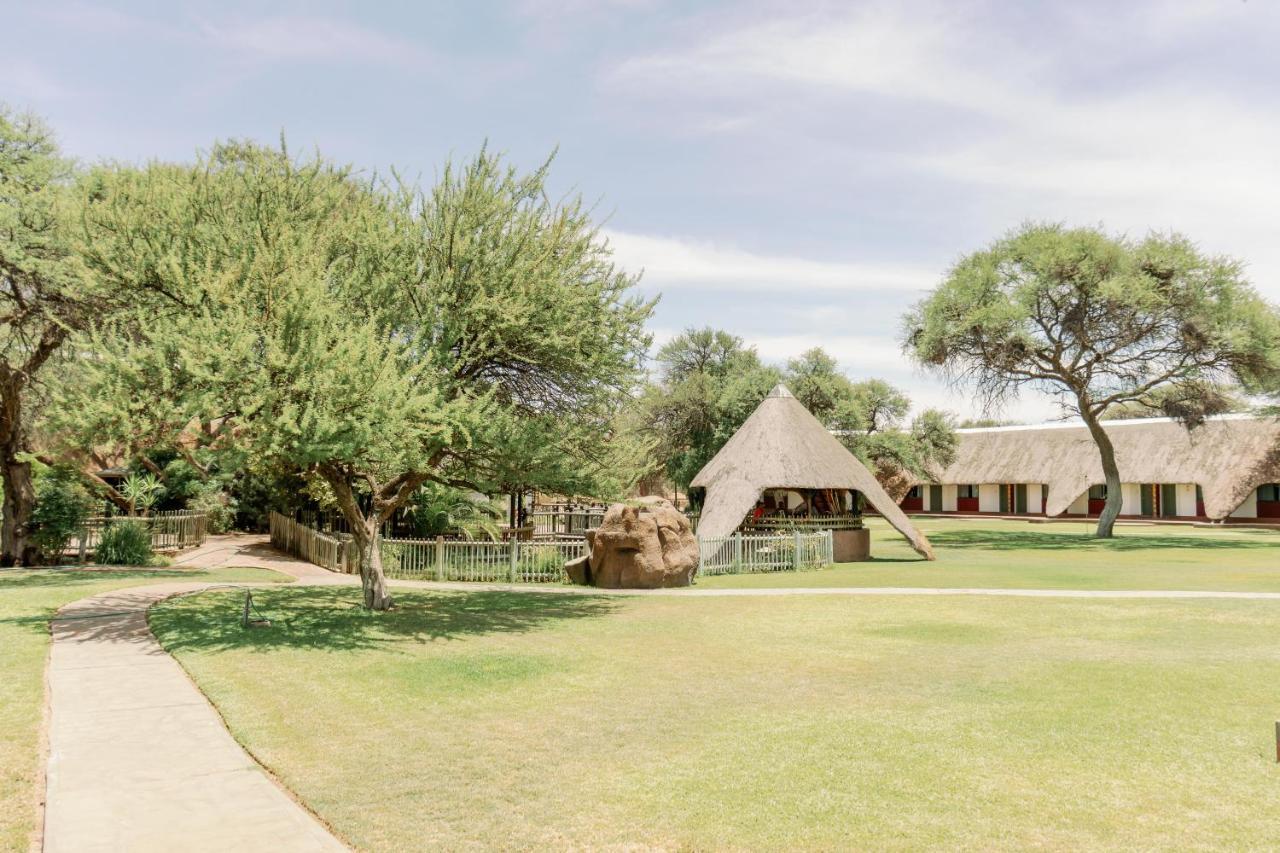 Okahandja Country Hotel Ngoại thất bức ảnh