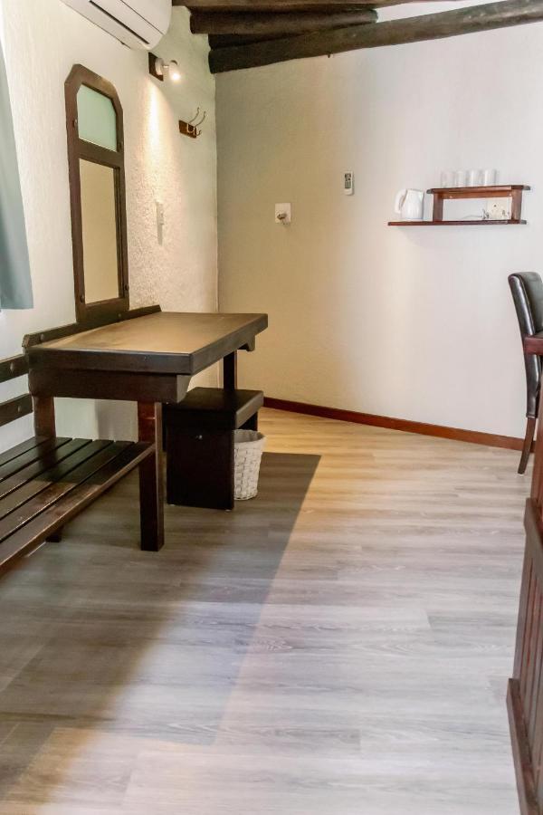 Okahandja Country Hotel Ngoại thất bức ảnh