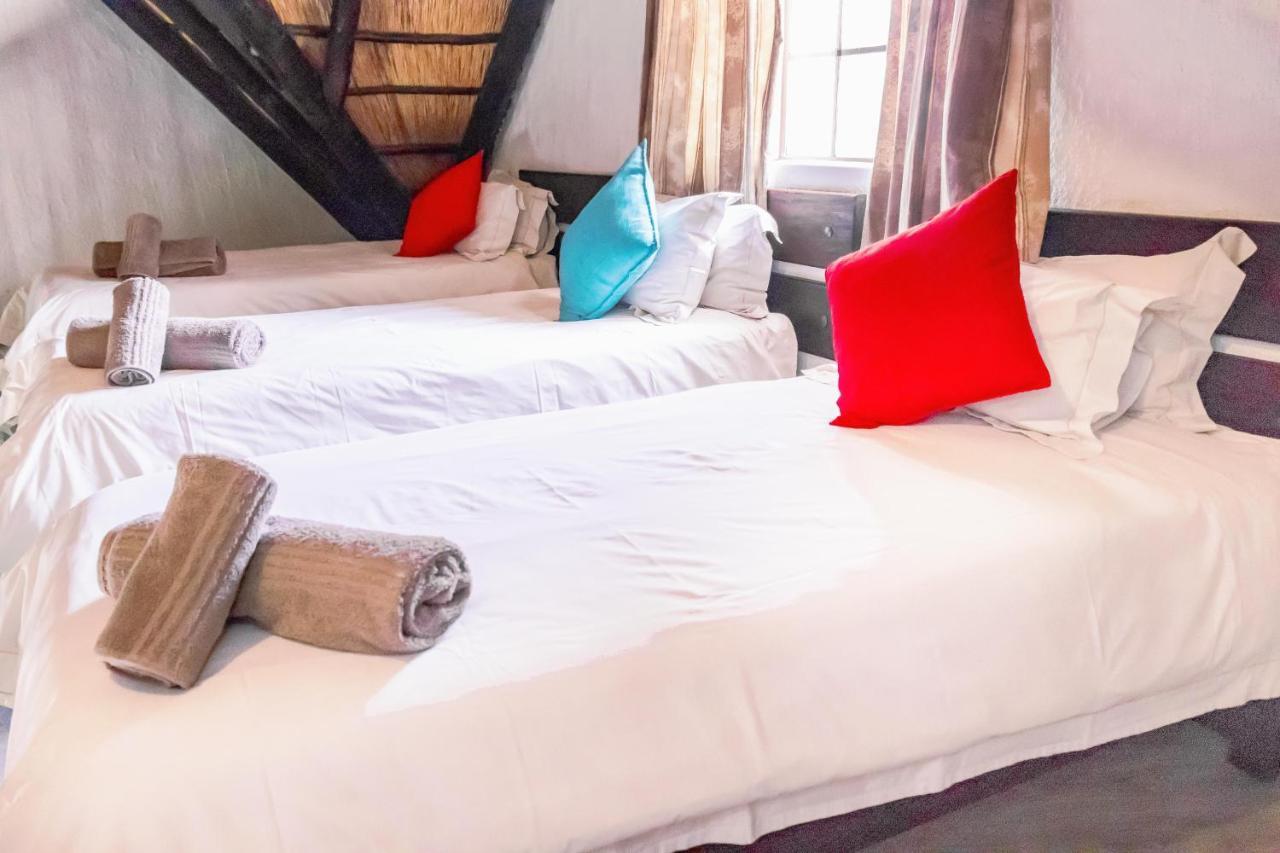Okahandja Country Hotel Ngoại thất bức ảnh