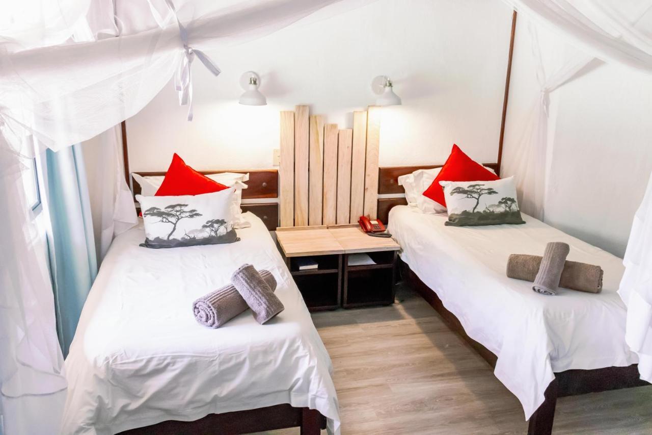 Okahandja Country Hotel Ngoại thất bức ảnh